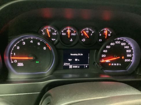 Used 2019 GMC Sierra 1500 4x4 Crew Cab w/ Convenience Package image 17