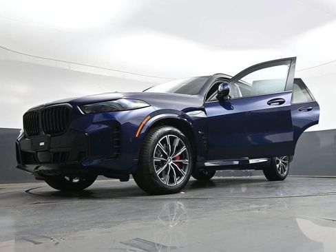 Used 2026 BMW X5 xDrive40i w/ M Sport Package image 42