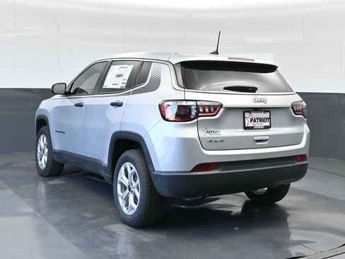 Used 2025 Jeep Compass Sport w/ Mopar Graphics Package AWD/4WD image 30