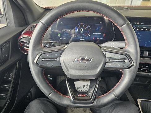 Used 2025 Chevrolet Equinox RS w/ Safety and Technology Package FWD image 20