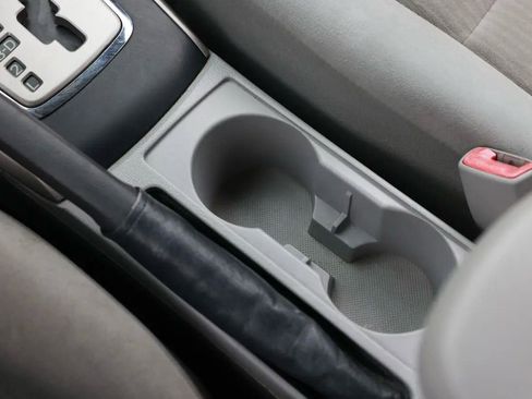 Used 2010 Toyota Corolla LE FWD image 35
