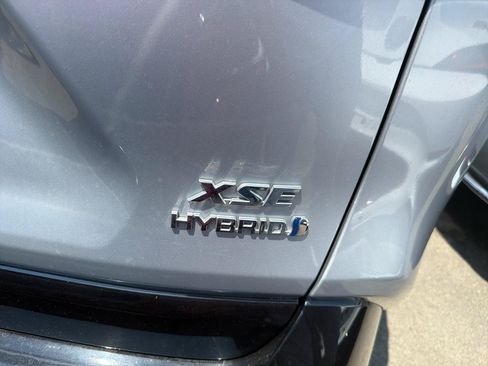 Used 2021 Toyota RAV4 XSE AWD/4WD image 8