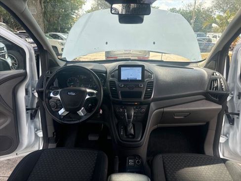 Used 2022 Ford Transit Connect XLT image 19