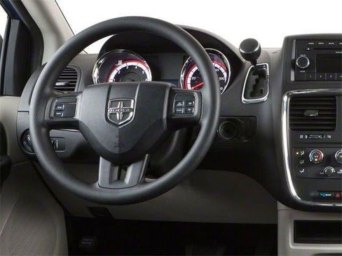 Used 2012 Dodge Grand Caravan SE FWD image 7