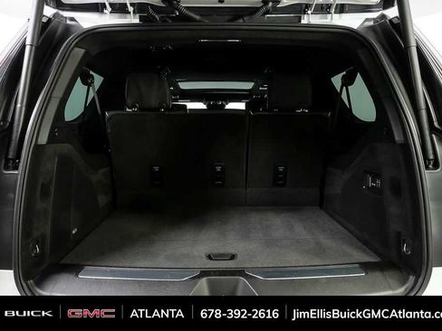 Used 2025 Cadillac Escalade ESV Sport Platinum AWD/4WD image 36