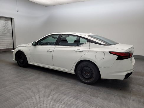 Used 2019 Nissan Altima 2.5 S FWD image 3