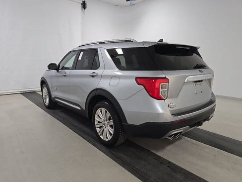 Used 2022 Ford Explorer King Ranch w/ Technology Package AWD/4WD image 3