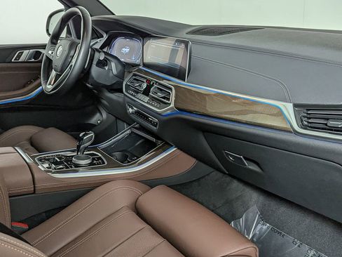 Certified 2022 BMW X5 xDrive45e w/ Parking Assistance Package image 38