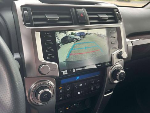 Used 2021 Toyota 4Runner Limited AWD/4WD image 34
