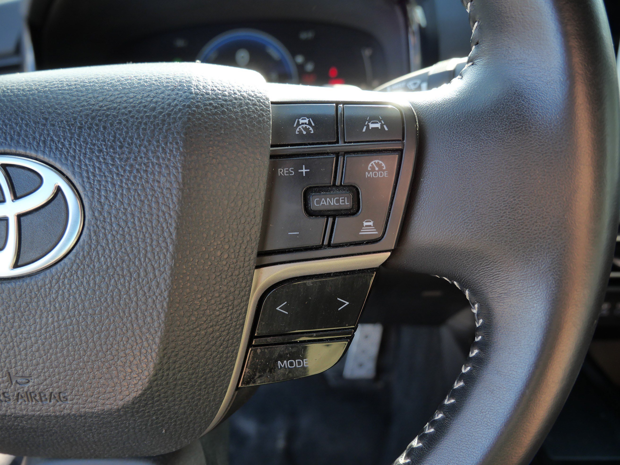 Certified 2025 Toyota Camry SE FWD image 29