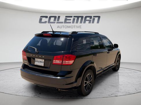 Used 2018 Dodge Journey SE w/ Connectivity Group FWD image 5