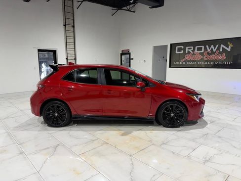Used 2021 Toyota Corolla SE w/ Special Edition FWD image 5