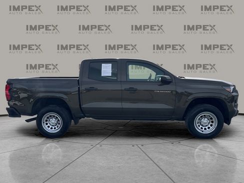 Used 2023 Chevrolet Colorado W/T image 6