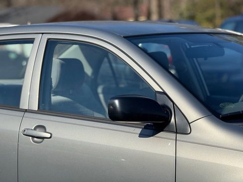 Used 2004 Toyota Corolla LE image 7