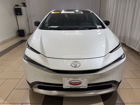 Certified 2024 Toyota Prius Prime Premium w/ Advanced Technology Package FWD image 8