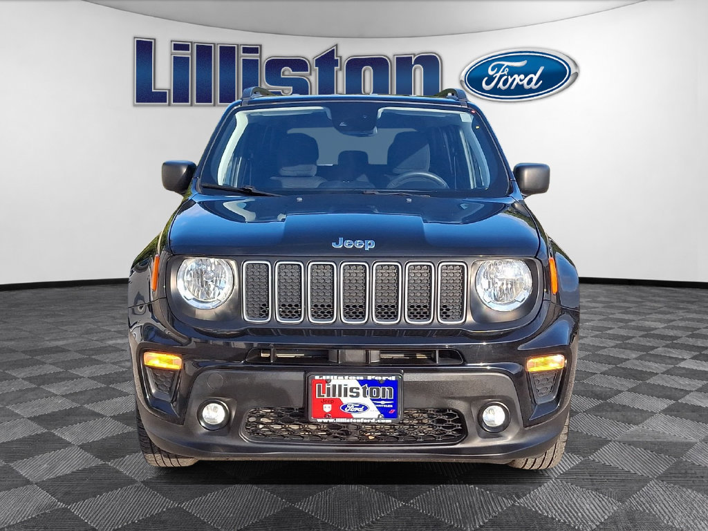Used 2022 Jeep Renegade Latitude AWD/4WD image 2