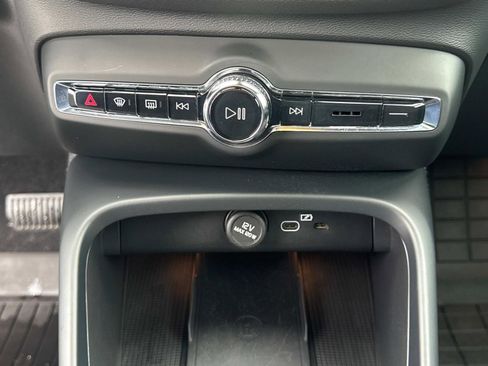 Certified 2024 Volvo C40 P8 Recharge Plus image 24