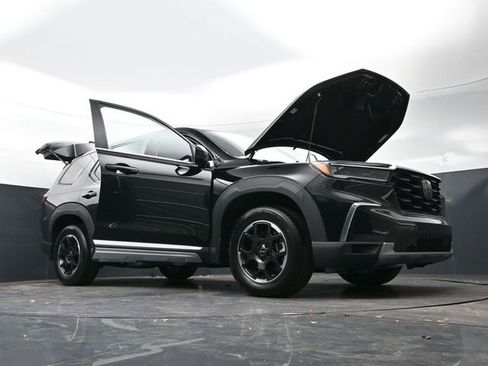 Certified 2025 Honda Pilot EX-L image 46