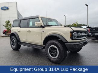 New 2025 Ford Bronco Outer Banks w/ Sasquatch Package video 2