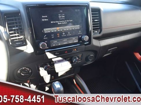 Used 2024 Nissan Frontier PRO-4X w/ Technology Package image 32