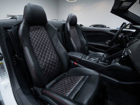 Used 2018 Audi R8 V10 plus AWD/4WD image 31
