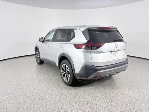 Used 2023 Nissan Rogue SV FWD image 4