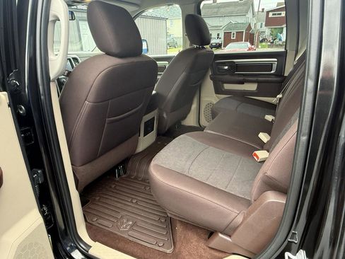 Used 2019 RAM 1500 Big Horn AWD/4WD image 16