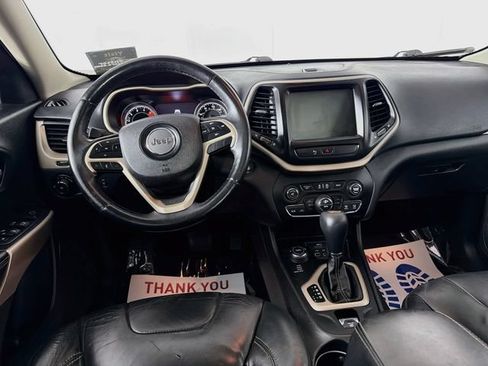 Used 2018 Jeep Cherokee Limited AWD/4WD image 22