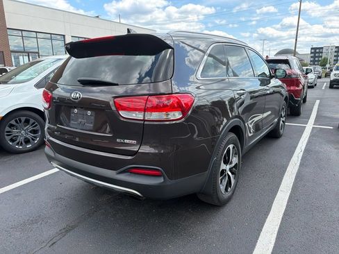Used 2018 Kia Sorento EX AWD/4WD image 3