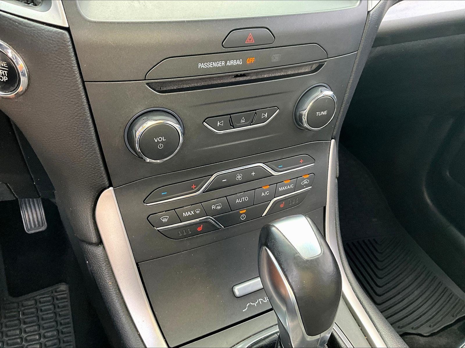 Used 2017 Ford Edge SEL w/ Equipment Group 201A FWD image 15
