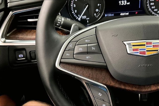 Used 2025 Cadillac XT5 Sportv w/ Technology Package AWD/4WD image 27