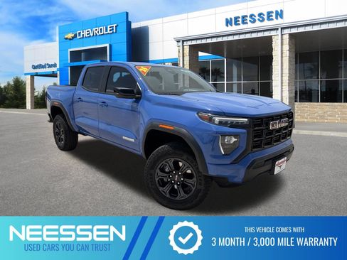 Used 2025 GMC Canyon Elevation RWD image 1
