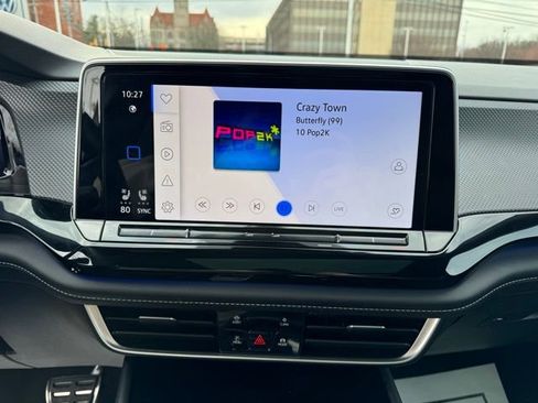 Certified 2025 Volkswagen Atlas Cross Sport SEL R-Line image 14