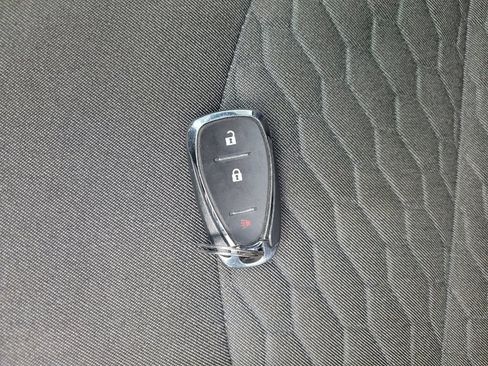 Used 2021 Chevrolet Equinox LT FWD image 32