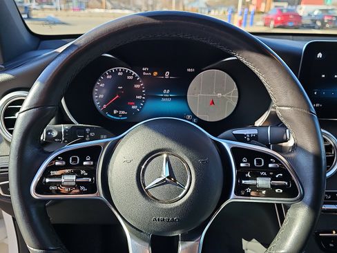 Used 2022 Mercedes-Benz GLC 300 4MATIC image 20