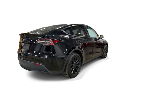 Certified 2023 Tesla Model Y Long Range AWD/4WD image 6