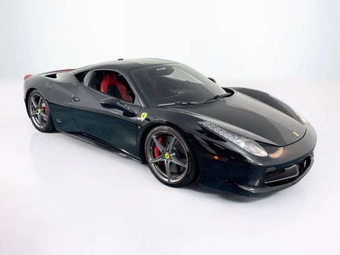 Used 2014 Ferrari 458 Italia Coupe RWD image 58