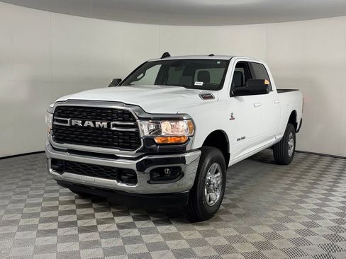 Used 2022 RAM 2500 Big Horn w/ Cold Weather Group AWD/4WD image 8