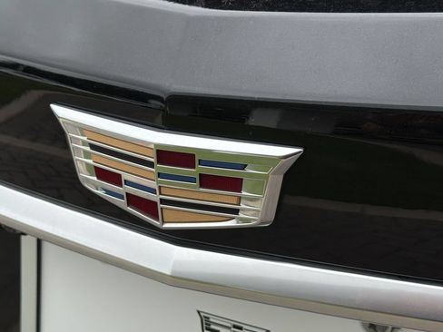 Certified 2022 Cadillac XT5 Luxury FWD image 9
