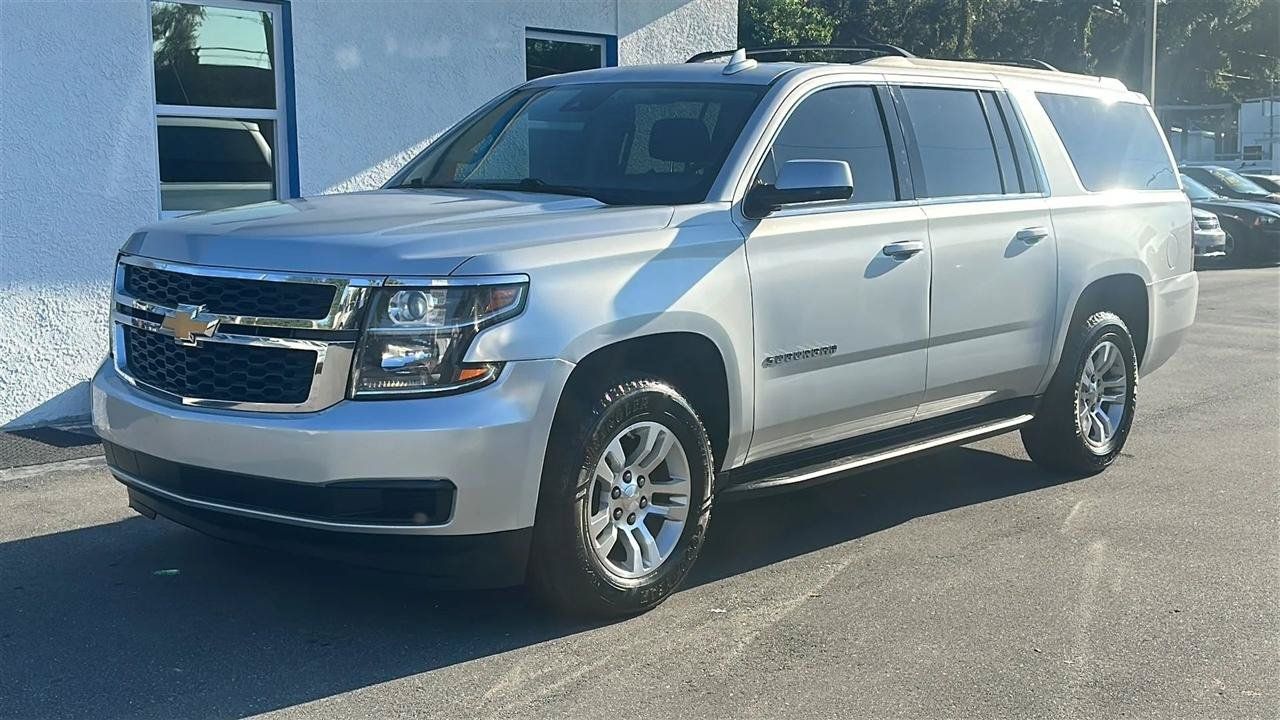 Used 2020 Chevrolet Suburban LT AWD/4WD image 2