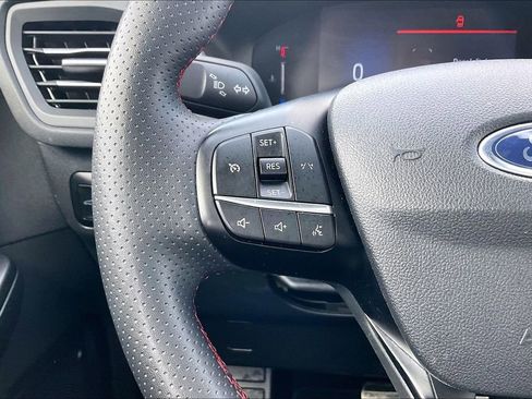 Certified 2024 Ford Escape ST-Line w/ Cold Weather Package image 10