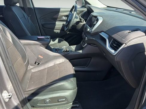Used 2023 GMC Terrain SLT FWD image 14