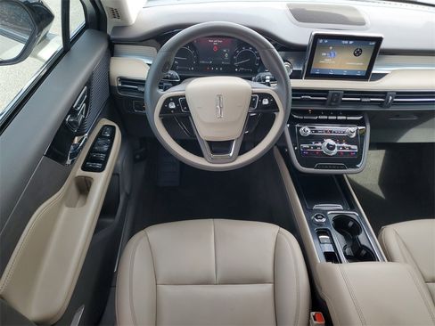 Used 2022 Lincoln Corsair FWD image 16