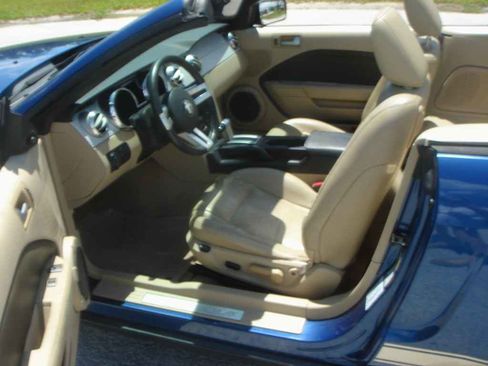 Used 2007 Ford Mustang V6 Deluxe image 6