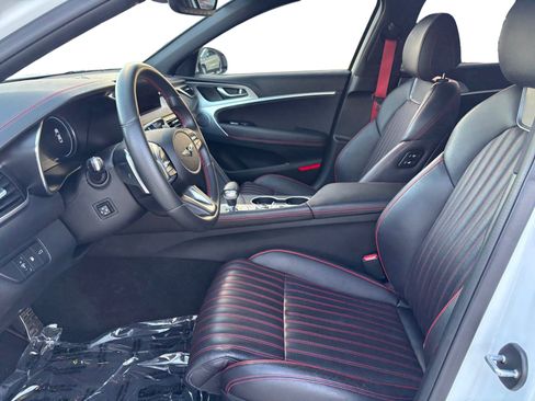 Used 2023 Genesis G70 3.3T w/ Sport Advanced Package image 9