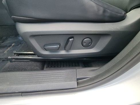 Used 2023 Nissan Rogue SV w/ SV Premium B Package image 17