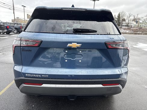 New 2026 Chevrolet Equinox LT image 4