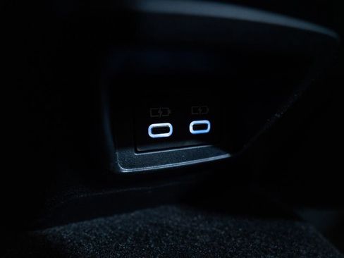 Used 2023 Toyota Corolla Cross LE image 35