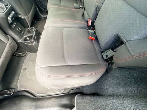 Used 2023 Jeep Wrangler Unlimited Rubicon AWD/4WD image 27