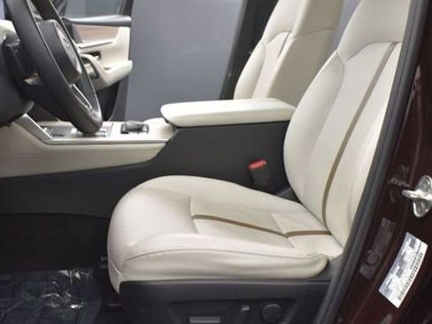 Used 2024 MAZDA CX-90 Plug-In Hybrid w/ Premium Plus AWD/4WD image 9